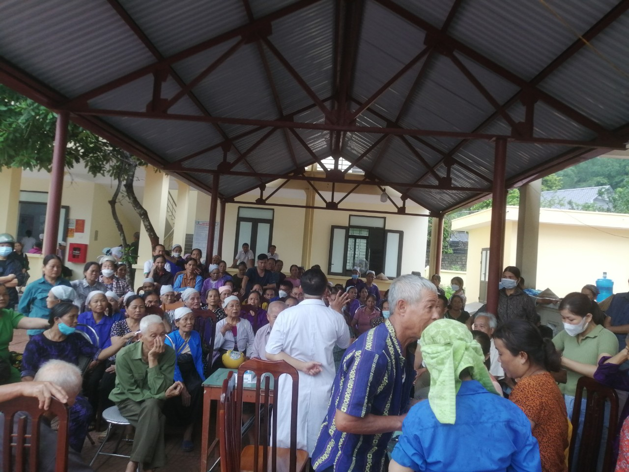 CHĂM SÓC SỨC KHỎE NGƯỜI CAO TUỔI