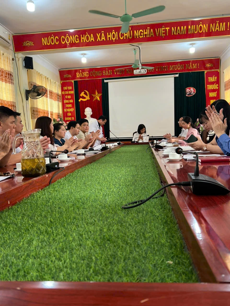 TRUNG TÂM Y TẾ HUYỆN TÂN LẠC LÀM VIỆC VỚI BAN VĂN HÓA XÃ HỘI TỈNH HÒA BÌNH VỀ CÔNG TÁC ĐÀO TẠO